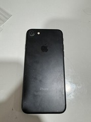 Apple iPhone 7 – 32GB – Jet Black (Unlocked) A1660 (CDMA + GSM)