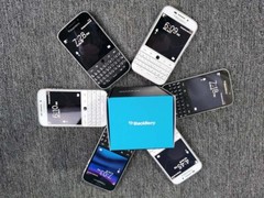 BlackBerry Classic Q20 Black white Unlocked 16GB 4G Smartphone Boxed