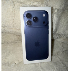 Apple iPhone Blue Bar Style Smartphone Box
