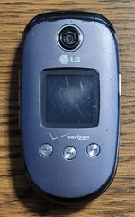 LG VX8350 – Gray and Black ( Verizon ) Cellular Flip Phone – Extended Life