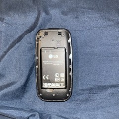 LG 440G Black (TracFone) Flip Cell Phone FOR PARTS – BATTERY NOT CHARGING!