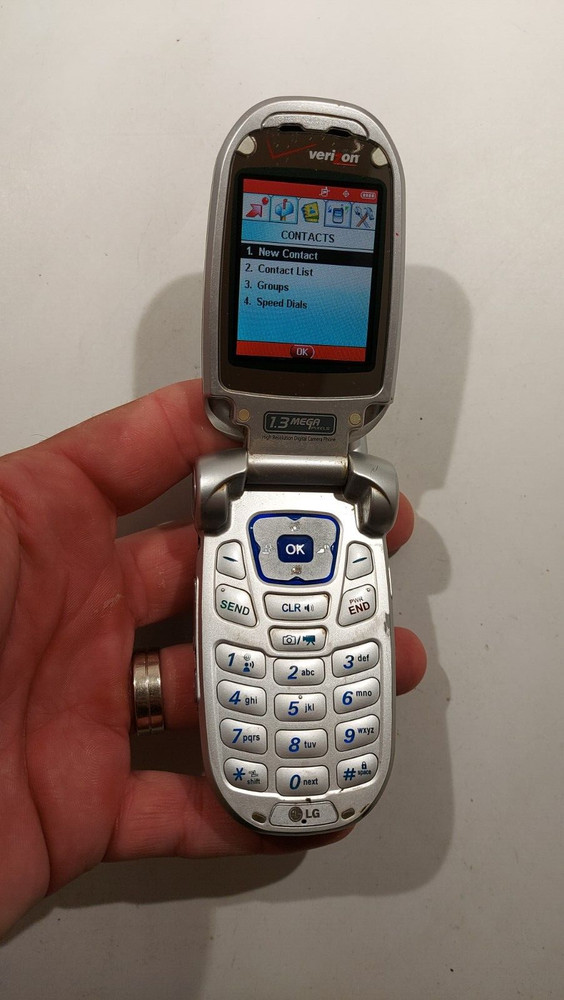 785.LG VX8100 Very Rare – For Collectors – No Sim Card – CDMA