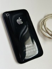 Apple iPhone 3GS – 8GB – Black (AT&T) A1303 (GSM)