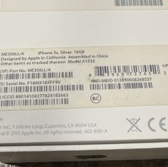 Apple iPhone 5s 16 GB Silver iOS 7.1 Unlocked With Original Box