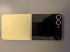 Samsung Galaxy Z Flip6 128GB Flip Android Smartphone Xfinity Yellow