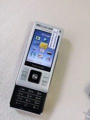 Sony Ericsson C905 160MB 2G 3G GSM / HSPA unlocked mobile phone