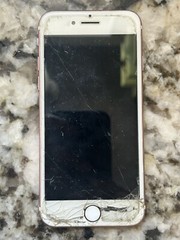 IPHONE 7 A1778 128GB IOS 11.2.6 AT&T LOCKED RED SCREEN CRACKED PHONE AS IS (F9)