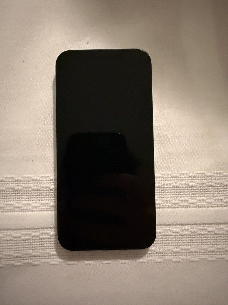 Apple iPhone 13 128GB Midnight – Unlocked – 77% Battery – Good – Free Shipping