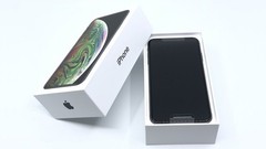 New in Sealed Box Apple iPhone XS MAX 64GB A1921 USA UNLOCKED Smartphone GRAY