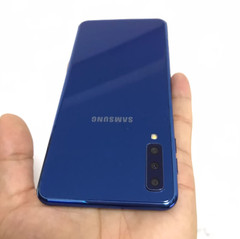 Samsung Galaxy A7 (2018) A750F Unlocked 24MP 64GB Dual SIM Smartphone-Original