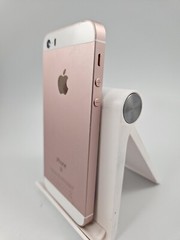 Apple iPhone SE Rose Gold Unlocked 32GB 2GB RAM 4&Prime; IOS Touchscreen Smartphone