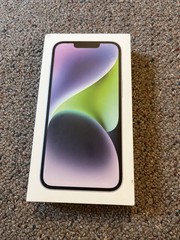 Apple iPhone 7 – 32GB – Rose Gold Turns On And iPhone 14 Box