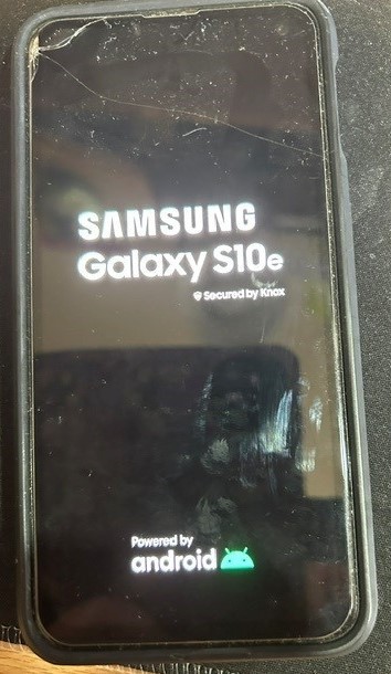 Samsung Galaxy S10e Black in Colour, Used