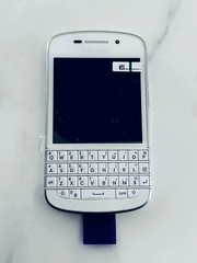 Blackberry Q10 BlackBerryOS Original Unlocked 16GB 8MP QWERTY 3.1&Prime; SmartPhone