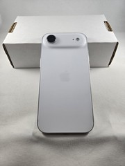 iPhone 17 Air Apple – 256GB Cloud White (Unlocked)