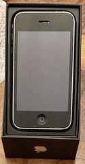 Apple iPhone 3G S 8 GB with Box