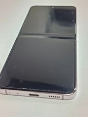 DEFECTIVE – Samsung Galaxy Zflip 5 – 256GB – Lavender – Unlocked – 11044