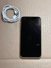 Apple iPhone 11 64GB Yellow A2111 unlocked READ