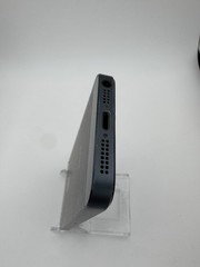 Apple iPhone 5 16GB in Black & Slate – Unlocked for Any Carrier