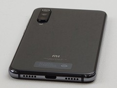 Xiaomi Mi 9 SE (M1903F2A) 128GB (GSM Unlocked) Dual SIM Smartphone – H7957