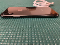Apple iPhone XS – 64GB – Space Gray (Unlocked) A1920 (CDMA + GSM)