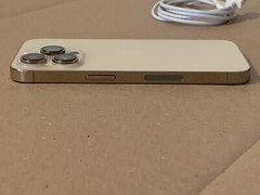 Apple iPhone 14 Pro – 256GB – Gold Unlocked A2650 (CDMA + GSM)