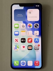 Apple iPhone 11 Pro Max 64gb- Silver- A2161 (Unlocked) Cracked Back