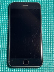 Apple iPhone 8 – 256GB – Space Gray (Unlocked) A1863 (CDMA + GSM)