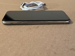 Apple iPhone XS – 64GB – Silver (Unlocked) A1920 (CDMA + GSM) READ