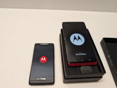 Lot of 2 Smartphones – Motorola Droid Razr M And Droid Maxx