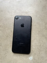 Apple iPhone 7 – 32GB – Black (Unlocked) A1660 (CDMA + GSM)