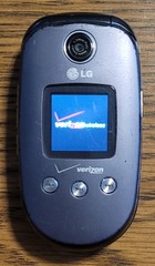 LG VX8350 – Gray and Black ( Verizon ) Cellular Flip Phone – Extended Life