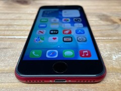 Apple iPhone SE 2nd Gen. – 128GB – RED (GCI Locked) A2275 – Works – 78% Bat.