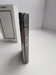 Samsung W2019 flagship Flip phone 256GB/128GB Unlocked 4G Android Good condition