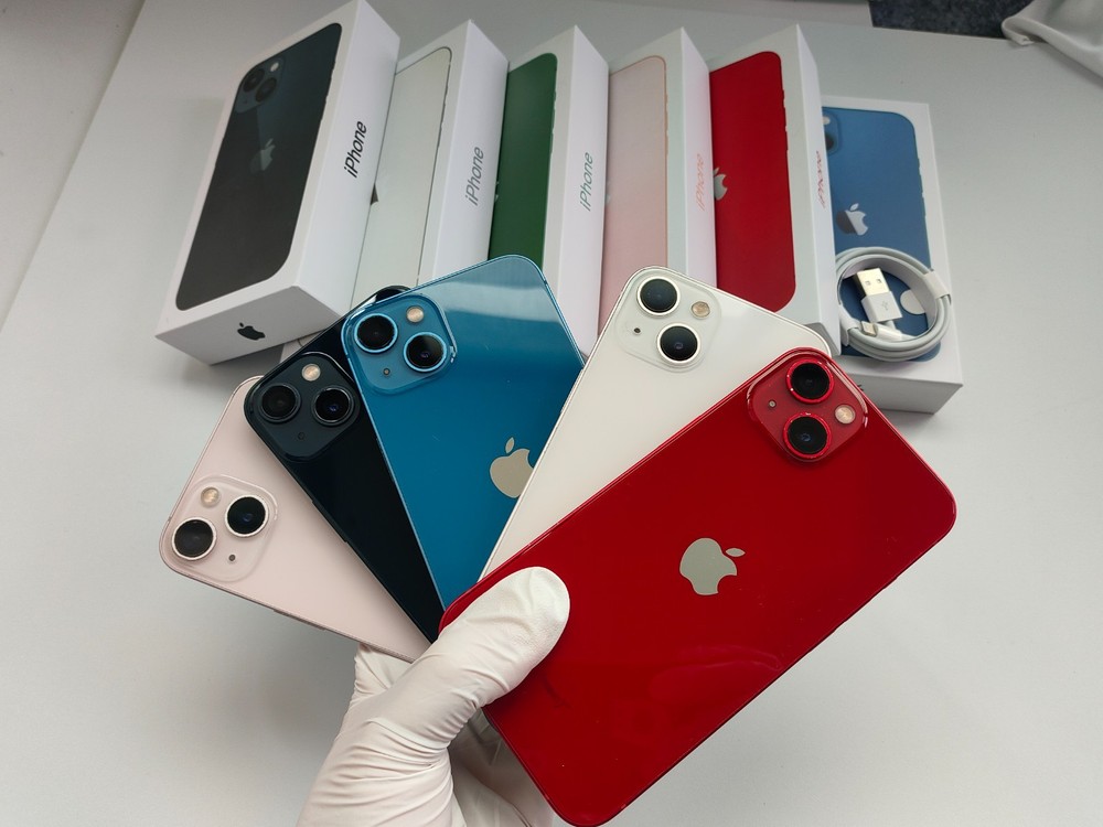 Apple iPhone 13 128GB 256GB Unlocked – Very Good with Face ID