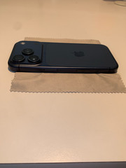 Apple iPhone 17 Pro – 256 GB – Deep Blue (Unlocked)