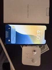 Unlocked iPhone XR 64GB Black Complete Excellent Condition