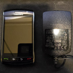 BlackBerry Storm 1 – 9530 (Verizon) Vintage Smartphone – Powers On / No Battery