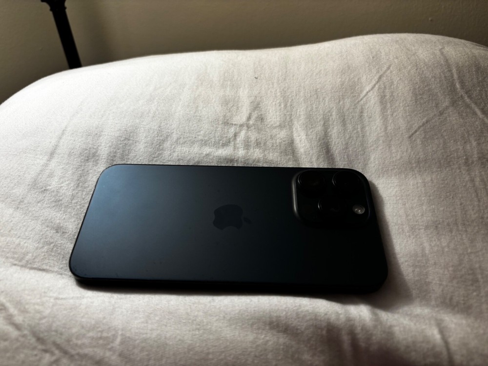 IPHONE 15 pro Max With TikTok