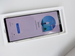 Sony Xperia 5 – 64 GB – (Unlocked) Android microSDXC 6.1&Prime; Japanese version