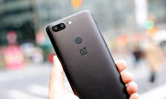 ONEPLUS 5T Dual SIM 64GB/128GB Octa-Core 4G Fingerprint 6.01&Prime;Unlocked-New Sealed