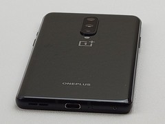 OnePlus 8 (IN2017) 128GB – Black (GSM Unlocked) (T-Mobile) – CRACKED – H8067