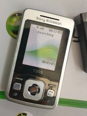 GOOD Sony Ericsson T303 – 8 MB – Silver (Unlocked) 2G mobile phone