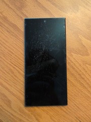 Samsung Galaxy S24 Ultra – 256 GB (Unlocked) (CRACKED SCREEN) (Tested) (CA)