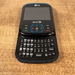 LG Remarq LN240 2.4&Prime; LCD Bluetooth Sprint Cellular Slider Cell Phone Turquoise