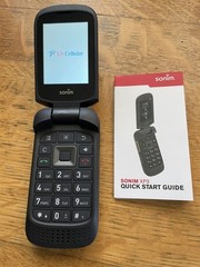 Sonim XP3 XP3800 8GB Black US Cellular/Unlocked Flip Phone Excellent
