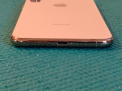 Apple iPhone XS Max – 64GB – Gold (Unlocked) A1921 (CDMA + GSM)