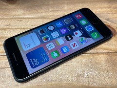 Apple iPhone SE 2nd Gen. – 64GB – Black (Unlocked) A2275 – Works – 76% Bat