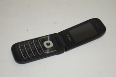 Alcatel One Touch 768 Blue Black T-Mobile GSM 3G Flip Cell Phone *weak battery