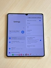 Unlocked Samsung Galaxy Z Fold 5 7.6&Prime; SM-F946U 512GB 12GB RAM – Lines on screen